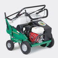 <b>Billy Goat AE 401H ilmastin taitettuna</b><br>Billy Goat AE 401H ilmastimen aisa on nopea taittaa kuljetus- tai säilytysasentoon jolloin se ei vie paljon tilaa.