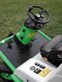 <b>hydro-124dx-confort-ergonomie-011267537377</b><br>Etesia H124DX ohjaamoon on esteetön kulku ja hallintalaitteet kevyet käyttää