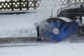 <b>Tielbürger TK48 harjalaite töissä</b><br>Harjalaite   lumilevy on tehokas yhdistelmä lumen puhdistuksessa