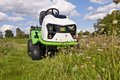 <b>Etesia H100 III</b><br>Etesia H100 III on tehokas myös pitkää ja märkää heinää leikatessa