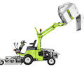 <b>grillo-fd-2200ts-stage5-4wd-1</b><br>Grillo FD2200TS keräävä korkeanostoleikkuri nostaa 1400L säiliön tarpeen vaatiessa jopa 2,5m korkeuteen
