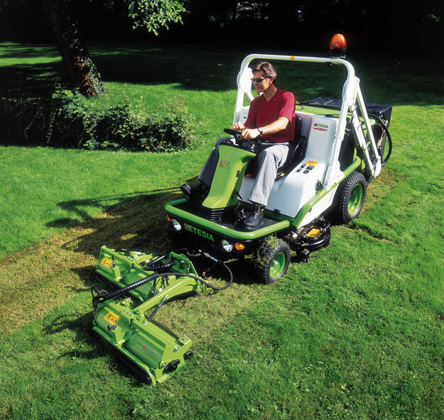 Etesia H124DX pystyleikkauslaite